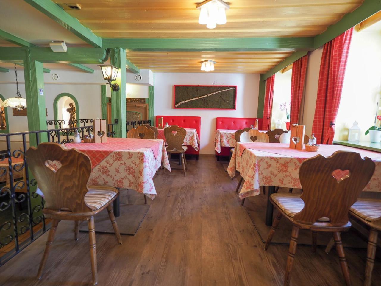Landgasthof Zum Schwarzen Grat Isny im Allgäu Екстериор снимка