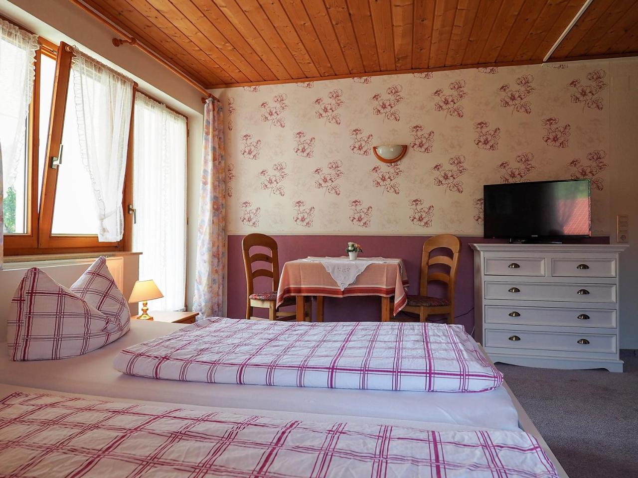 Landgasthof Zum Schwarzen Grat Isny im Allgäu Екстериор снимка