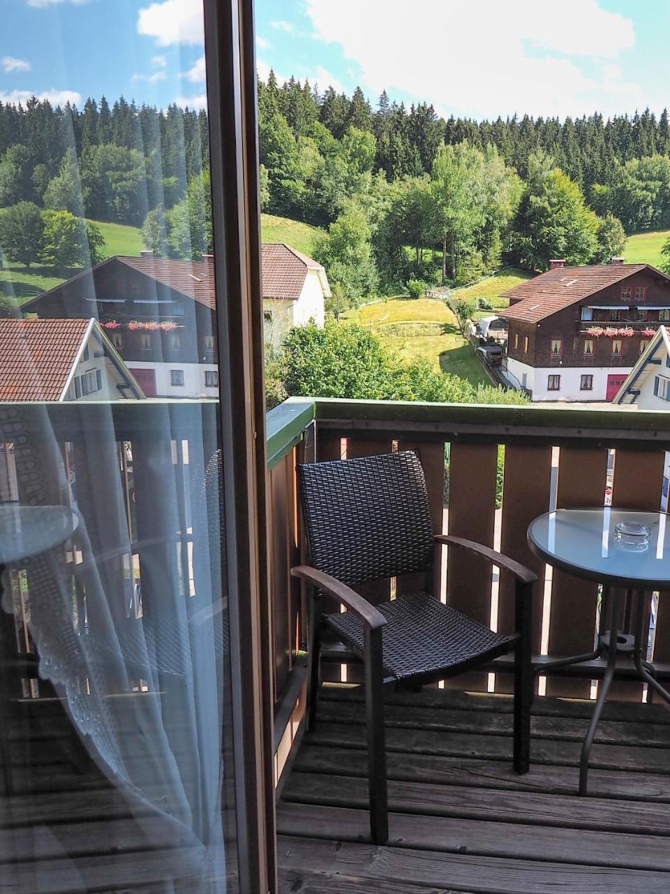 Landgasthof Zum Schwarzen Grat Isny im Allgäu Екстериор снимка