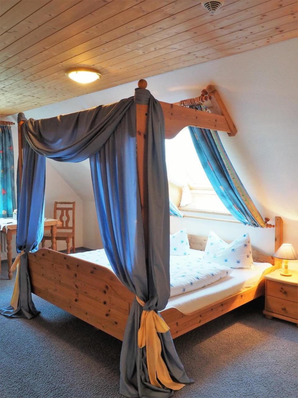 Landgasthof Zum Schwarzen Grat Isny im Allgäu Екстериор снимка